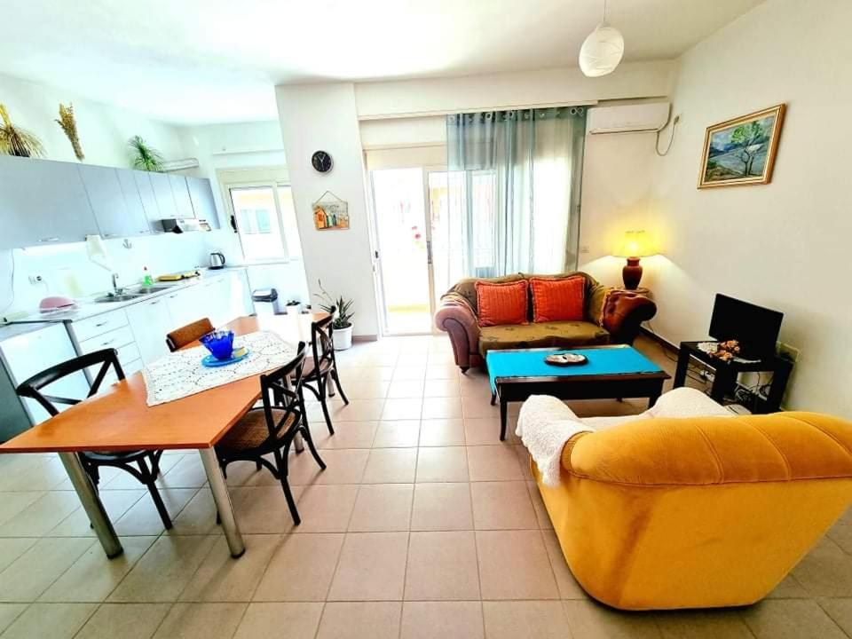 Apartment Sea